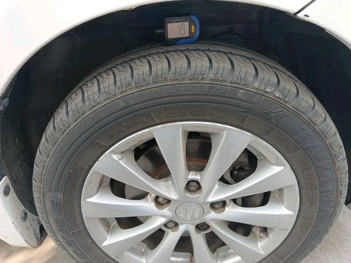 2012 Maruti Ertiga ZDI, Diesel, Manual, 1,86,115 km, tyre
