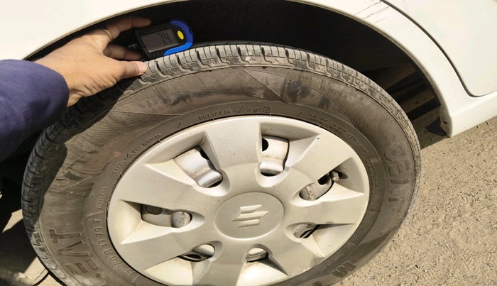 2012 Maruti Wagon R 1.0 LXI, Petrol, Manual, 88,570 km, tyre