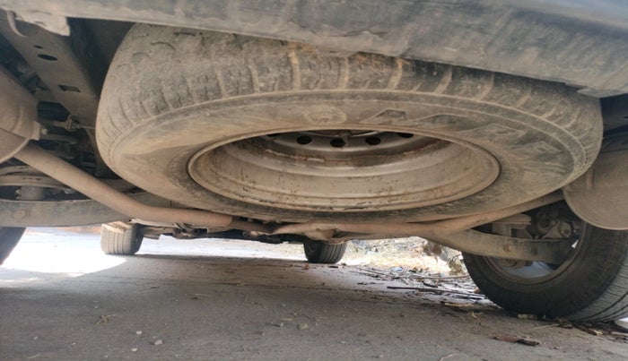 2015 Mahindra XUV500 W10, Diesel, Manual, 1,48,133 km, tyre