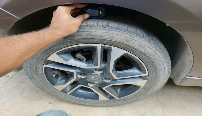 2018 Tata TIGOR XZ PETROL, Petrol, Manual, 63,634 km, tyre