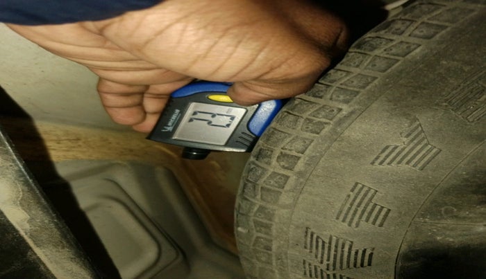 2013 Maruti Swift VXI, Petrol, Manual, 1,14,494 km, tyre