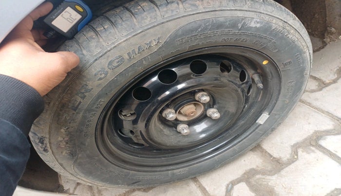 2015 Ford New Figo TITANIUM PLUS 1.2 PETROL, Petrol, Manual, 59,101 km, tyre