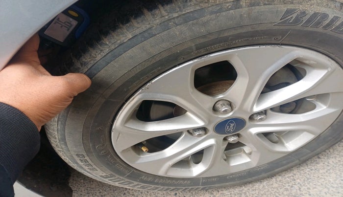 2015 Ford New Figo TITANIUM PLUS 1.2 PETROL, Petrol, Manual, 59,101 km, tyre