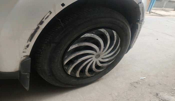 2017 Mahindra XUV500 W6 AT 1.99, Diesel, Automatic, 1,16,700 km, tyre