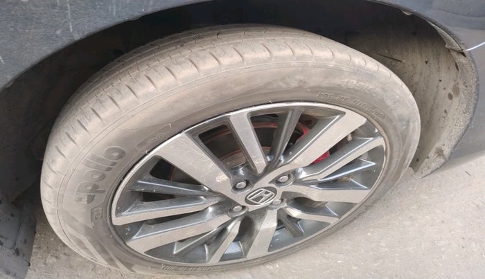 2022 Honda City 1.5L I-VTEC ZX, Petrol, Manual, 32,987 km, tyre