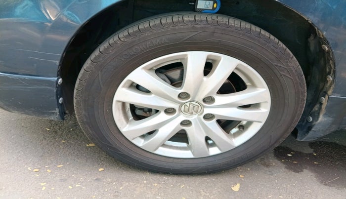 2018 Maruti Ertiga VXI CNG, Petrol, Manual, 86,560 km, tyre