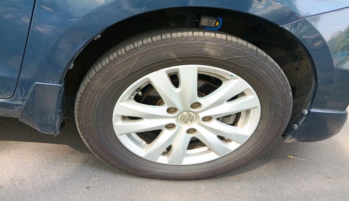 2018 Maruti Ertiga VXI CNG, Petrol, Manual, 86,560 km, tyre