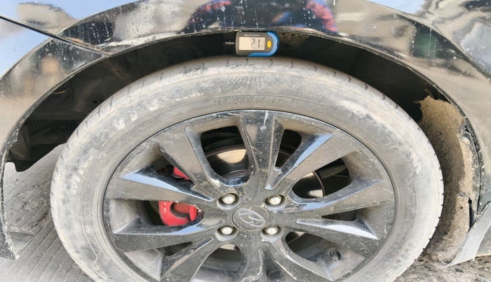 2017 Hyundai Verna 1.6 CRDI SX (O), Diesel, Manual, 1,40,531 km, tyre