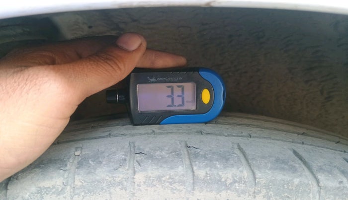 2017 Hyundai Verna 1.6 VTVT SX (O) AT, Petrol, Automatic, 1,57,458 km, tyre