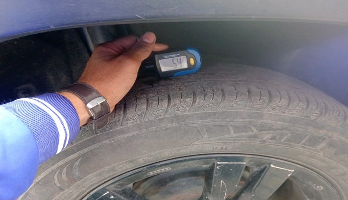 2019 Maruti Vitara Brezza ZDI, Diesel, Manual, 1,60,486 km, tyre