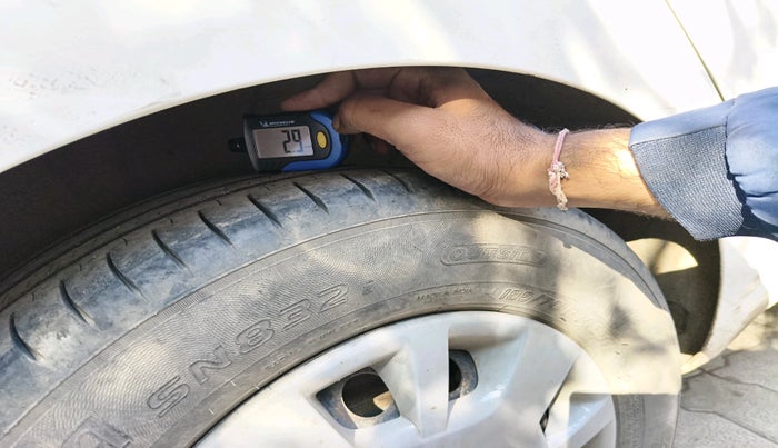 2013 Hyundai i20 MAGNA (O) 1.4 CRDI, Diesel, Manual, 1,51,539 km, tyre