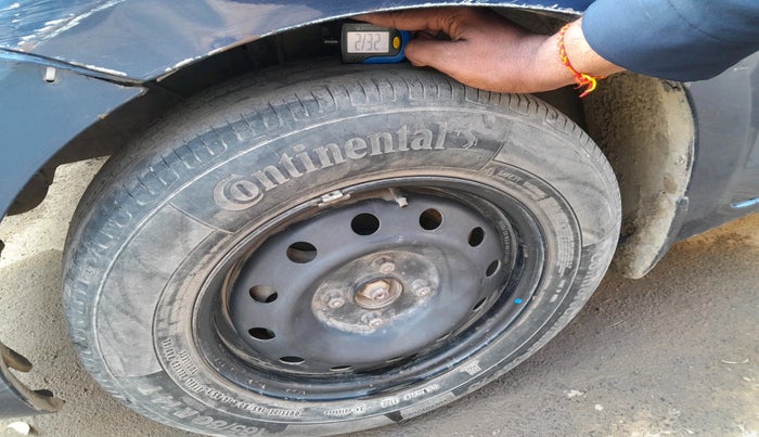 2018 Maruti Dzire VXI, Petrol, Manual, 1,29,008 km, tyre