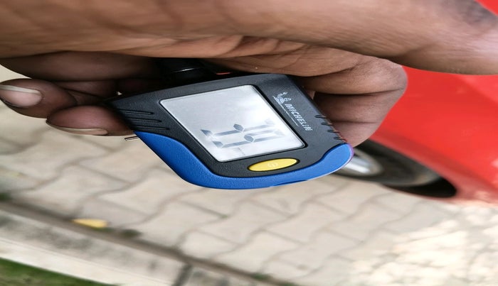 2017 Volkswagen Polo GT TSI AT, Petrol, Automatic, 49,989 km, tyre