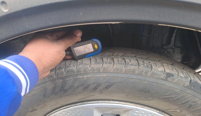 2019 Maruti New Wagon-R LXI CNG 1.0, Petrol, Manual, 1,20,040 km, tyre