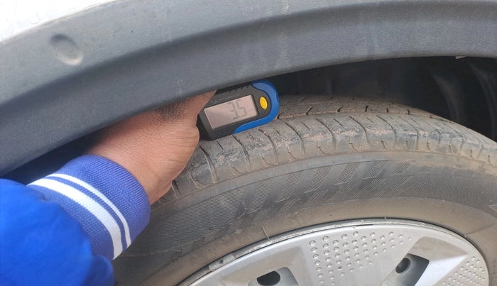 2019 Maruti New Wagon-R LXI CNG 1.0, Petrol, Manual, 1,20,040 km, tyre