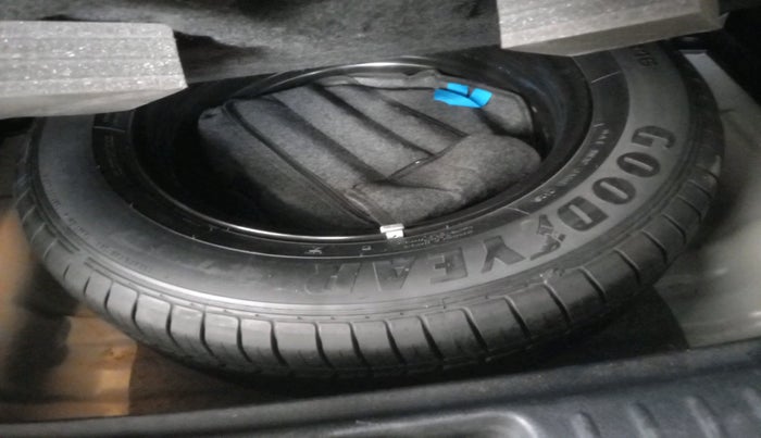 2020 KIA SELTOS HTX 1.5 PETROL, Petrol, Manual, 34,501 km, tyre