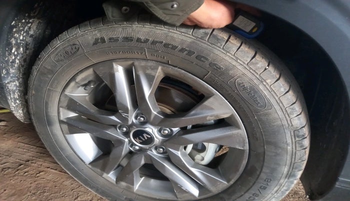 2020 KIA SELTOS HTX 1.5 PETROL, Petrol, Manual, 34,501 km, tyre