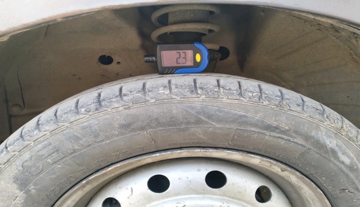 2012 Maruti Wagon R 1.0 LXI, Petrol, Manual, 73,086 km, tyre