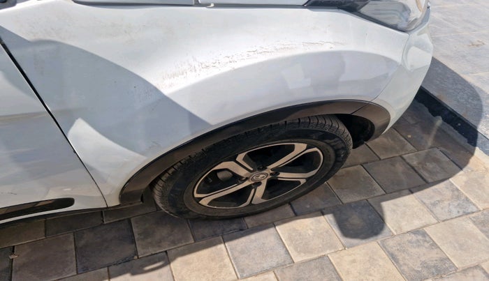 2018 Tata NEXON XZ PLUS DIESEL DUAL TONE, Diesel, Manual, 1,30,401 km, tyre