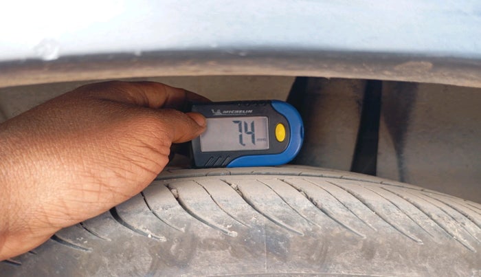 2020 Maruti XL6 ZETA AT, Petrol, Automatic, 76,383 km, tyre