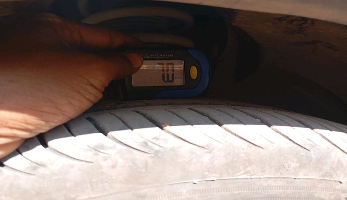 2020 Maruti XL6 ZETA AT, Petrol, Automatic, 76,383 km, tyre