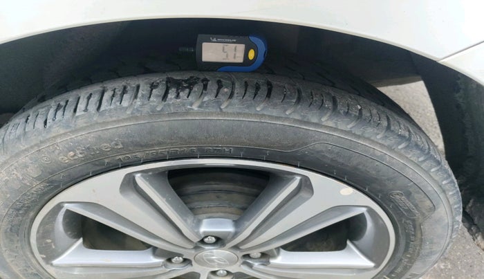 2017 Hyundai Verna 1.6 SX (O) CRDI MT, Diesel, Manual, 60,362 km, tyre