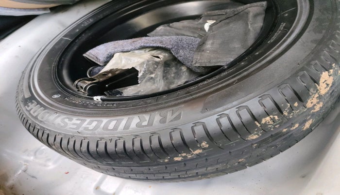 2017 Hyundai Verna 1.6 SX (O) CRDI MT, Diesel, Manual, 60,362 km, tyre