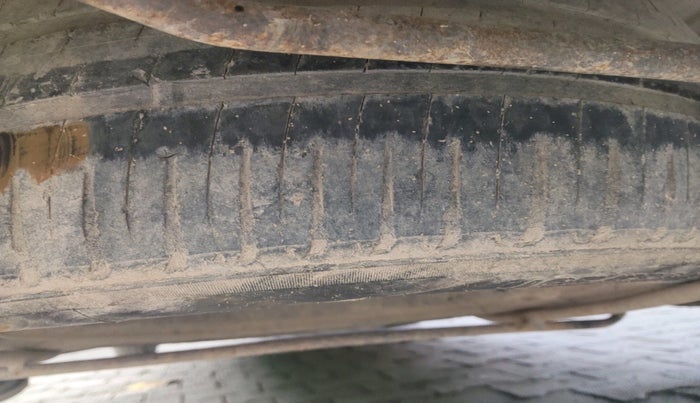 2012 Maruti Ertiga VDI, Diesel, Manual, 1,39,806 km, tyre