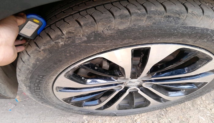 2022 MG HECTOR PLUS SHARP 2.0 DIESEL TURBO MT 6-STR, Diesel, Manual, 79,435 km, tyre