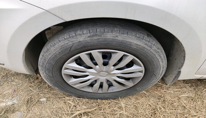 2017 Maruti Dzire VDI, Diesel, Manual, 1,58,620 km, tyre