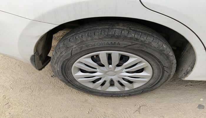 2017 Maruti Dzire VDI, Diesel, Manual, 1,58,620 km, tyre