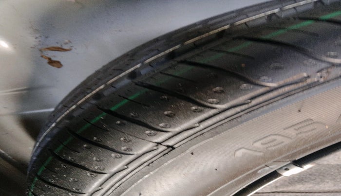 2020 KIA SONET HTK 1.2, Petrol, Manual, 43,644 km, tyre