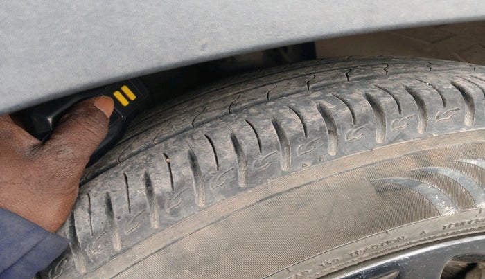 2020 KIA SONET HTK 1.2, Petrol, Manual, 43,644 km, tyre