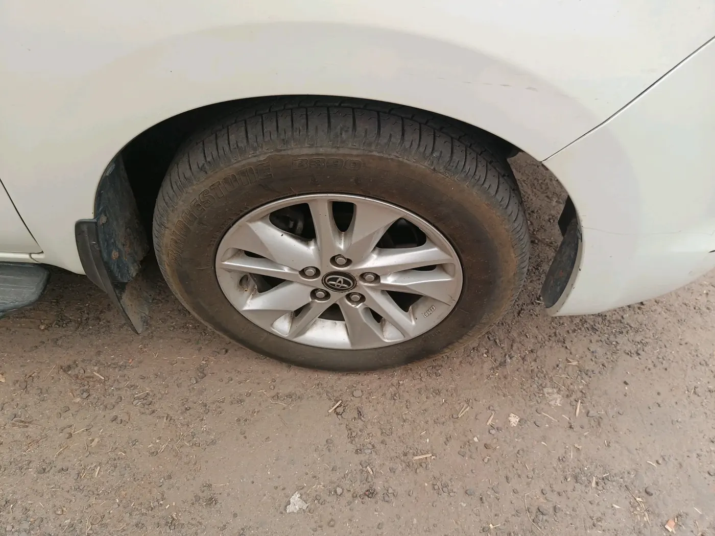 2018 Toyota Innova Crysta 2.4 VX 8 STR, Diesel, Manual, 1,22,580 km, tyre