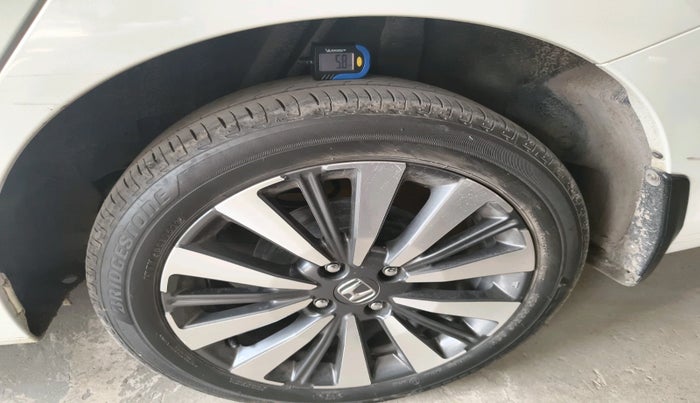 2023 Honda City 1.5L I-VTEC ZX, Petrol, Manual, 16,770 km, tyre