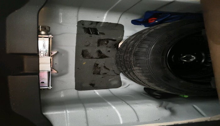 2023 Honda City 1.5L I-VTEC ZX, Petrol, Manual, 16,770 km, tyre