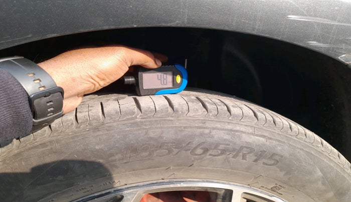 2017 Volkswagen Ameo TRENDLINE 1.2L, Petrol, Manual, 66,963 km, tyre