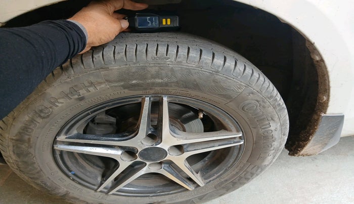 2016 Maruti Swift VDI, Diesel, Manual, 1,58,881 km, tyre