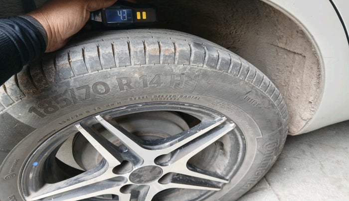 2016 Maruti Swift VDI, Diesel, Manual, 1,58,881 km, tyre