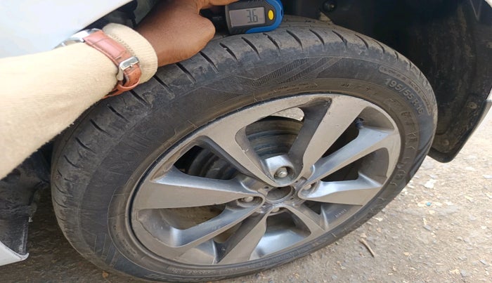 2017 Hyundai Elite i20 ASTA 1.4 CRDI, Diesel, Manual, 75,831 km, tyre