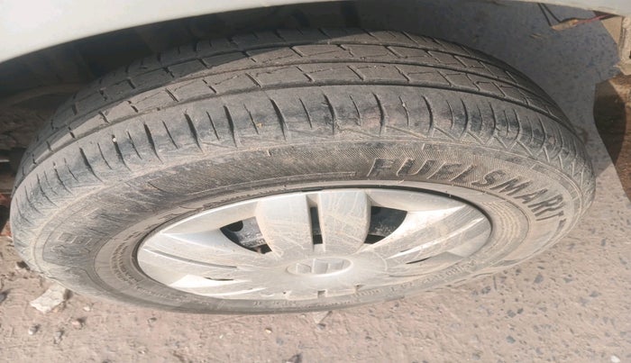 2021 Maruti Alto LXI O, Petrol, Manual, 28,538 km, tyre