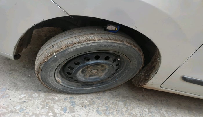 2011 Maruti Wagon R 1.0 VXI, Petrol, Manual, 72,387 km, tyre