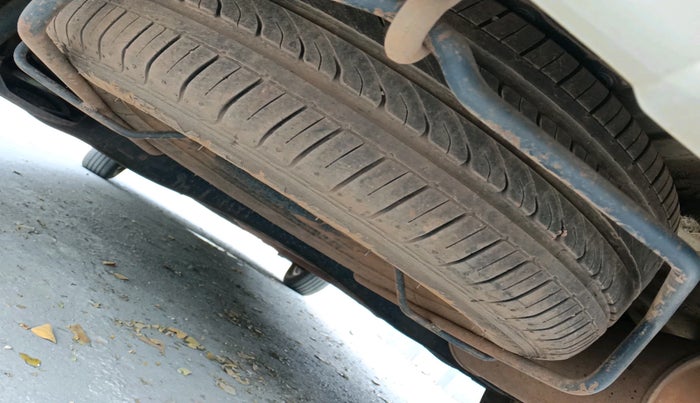 2021 Maruti XL6 ZETA MT, Petrol, Manual, 1,40,073 km, tyre