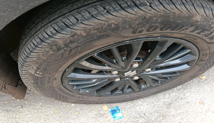 2021 Maruti XL6 ZETA MT, Petrol, Manual, 1,40,073 km, tyre