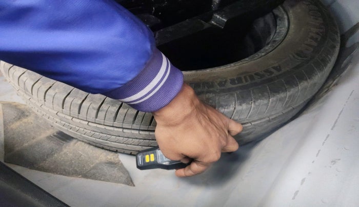 2022 Skoda SLAVIA STYLE 1.0L TSI AT, Petrol, Automatic, 49,429 km, tyre