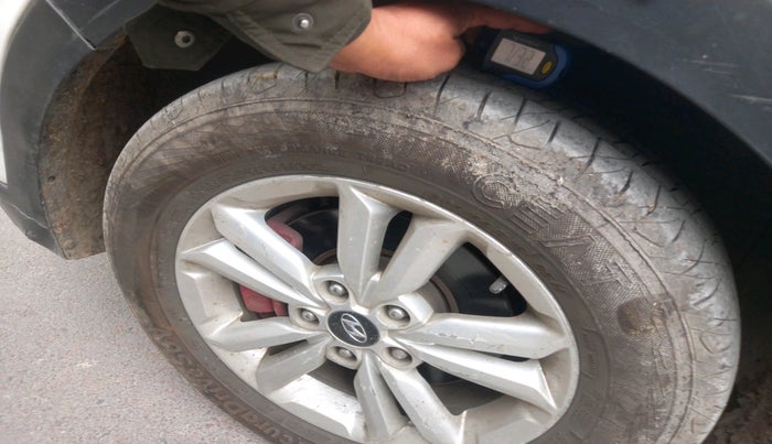 2017 Hyundai Creta SX PLUS 1.6 DIESEL, Diesel, Manual, 1,61,360 km, tyre