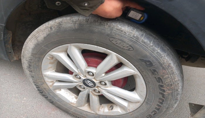 2017 Hyundai Creta SX PLUS 1.6 DIESEL, Diesel, Manual, 1,61,360 km, tyre