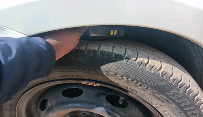 2014 Tata Zest XT PETROL, Petrol, Manual, 83,118 km, tyre