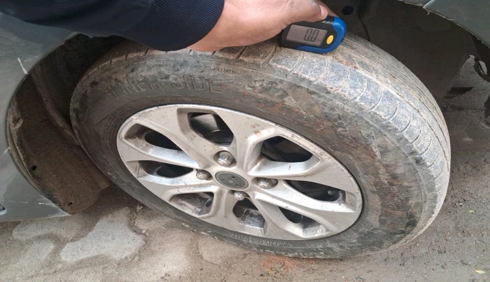 2016 Ford Figo Aspire TITANIUM 1.2 PETROL, Petrol, Manual, 1,03,062 km, tyre