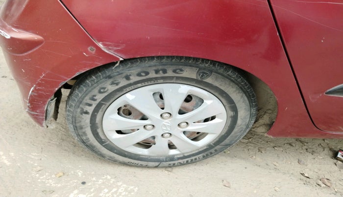 2012 Hyundai i10 MAGNA 1.2, Petrol, Manual, 1,20,304 km, tyre